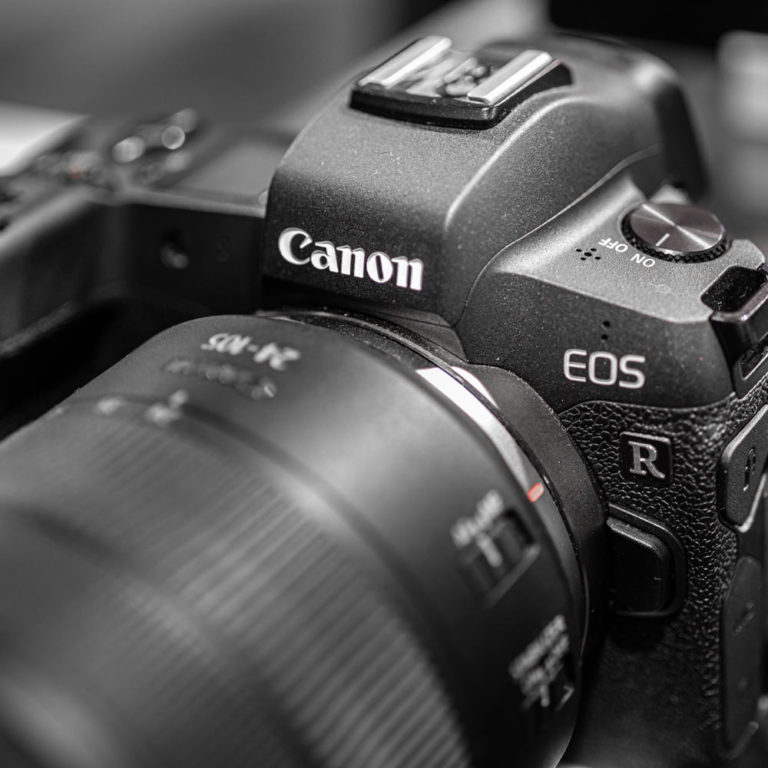 Canon EOS R